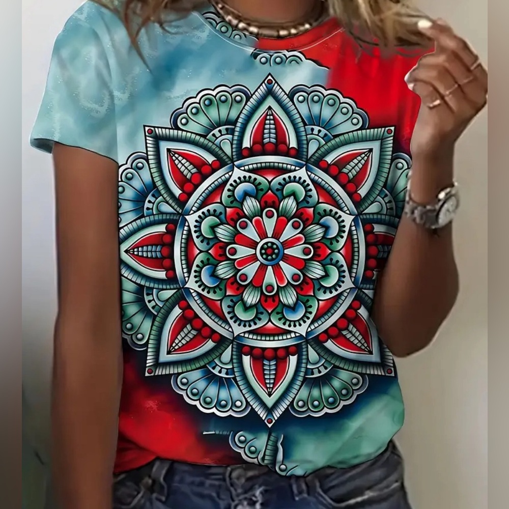 💐 Floral Print T-shirt, Short Sleeve Crew Neck Casual Top. Blues, Greens, Red